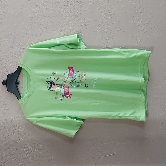 Run Disney 2022  Princess Mulan Half Marathon Shirt, Medium Men, lime Green. - Picture 1 of 11